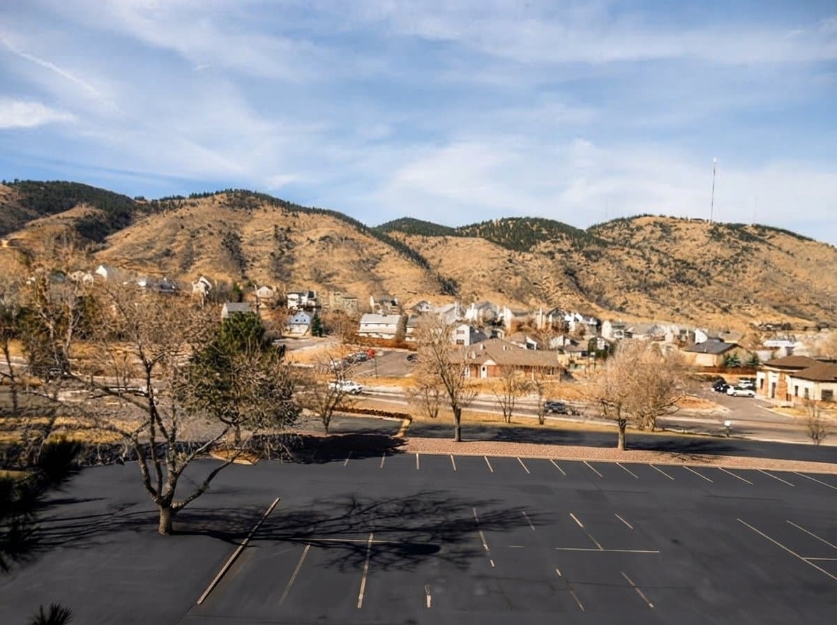 Golden Condo: 1250 Golden Cir