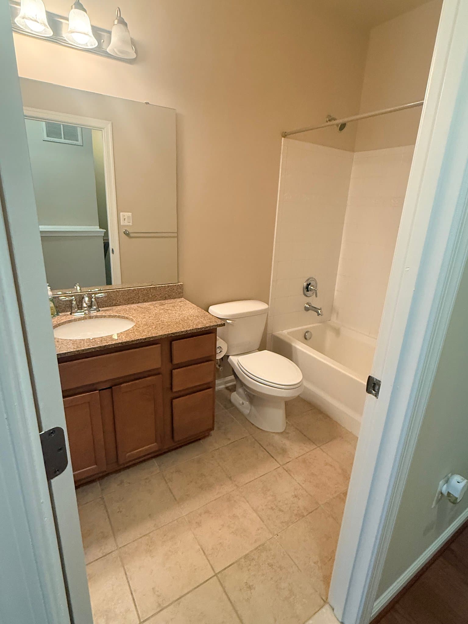 Capitol Heights Single Room: 6308 Santo Pl