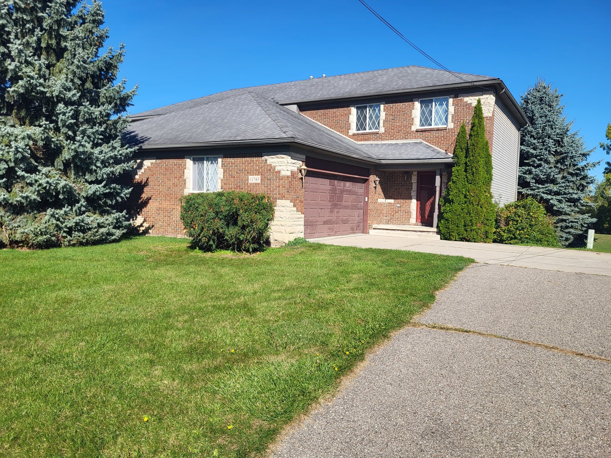 Utica House: 11743 21 Mile Rd
