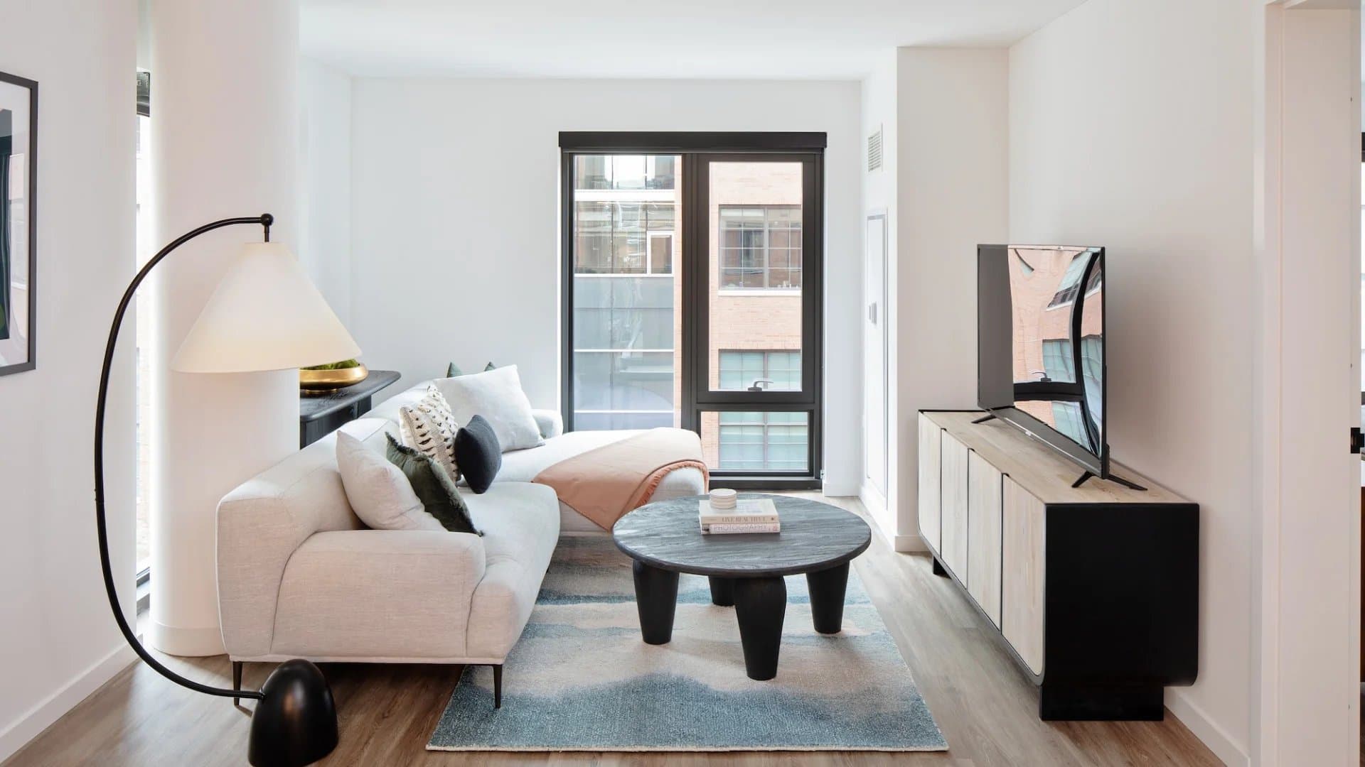 Chicago Condo: 1124 W Randolph St