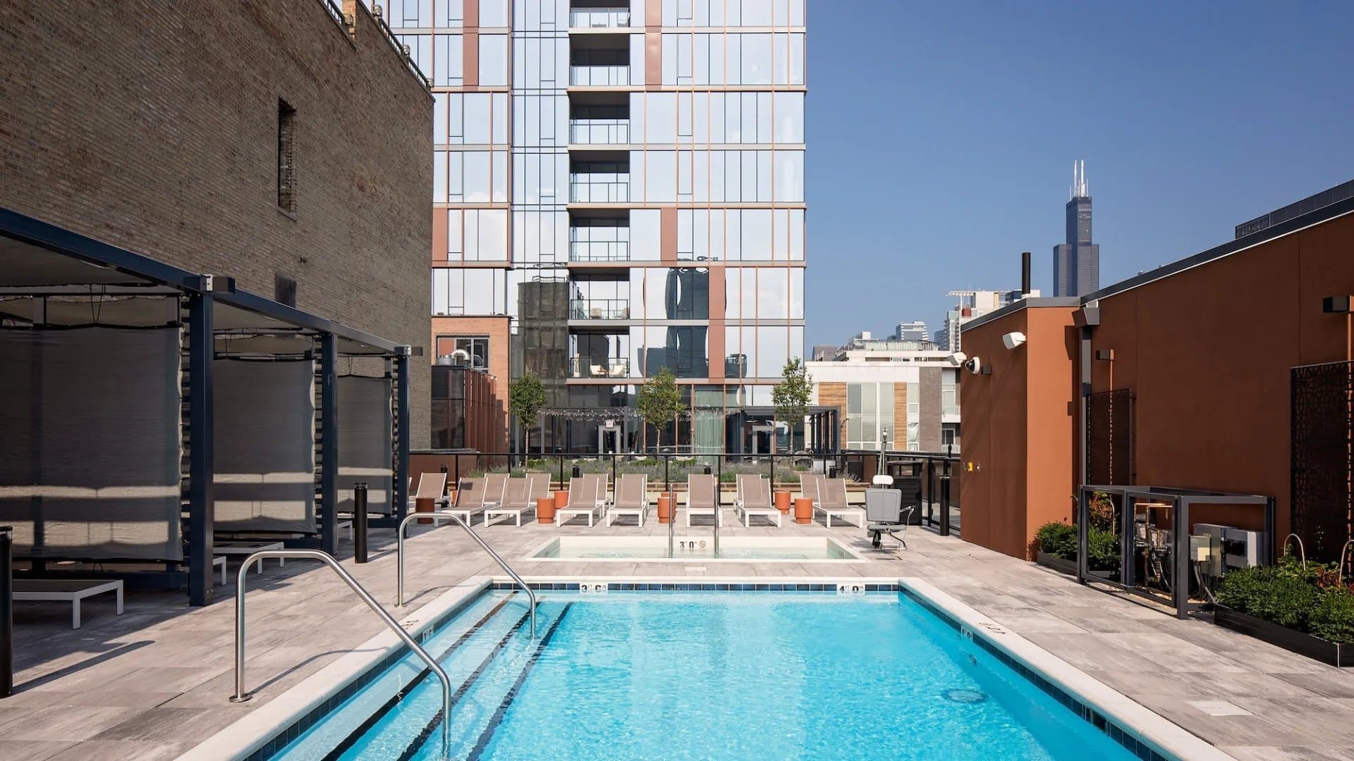 Chicago Condo: 1124 W Randolph St
