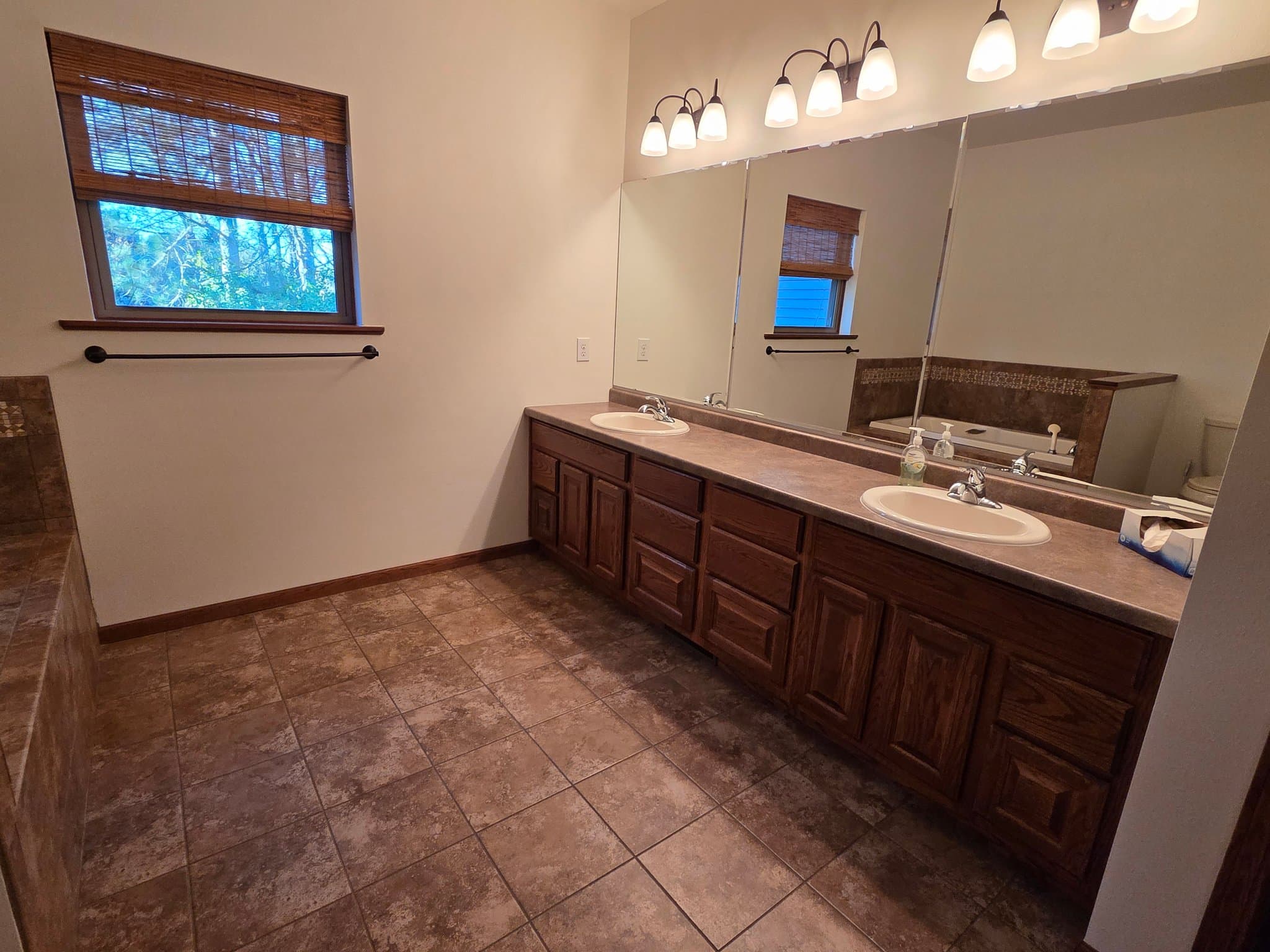 Rhinelander House: 505 Lake Shore Dr