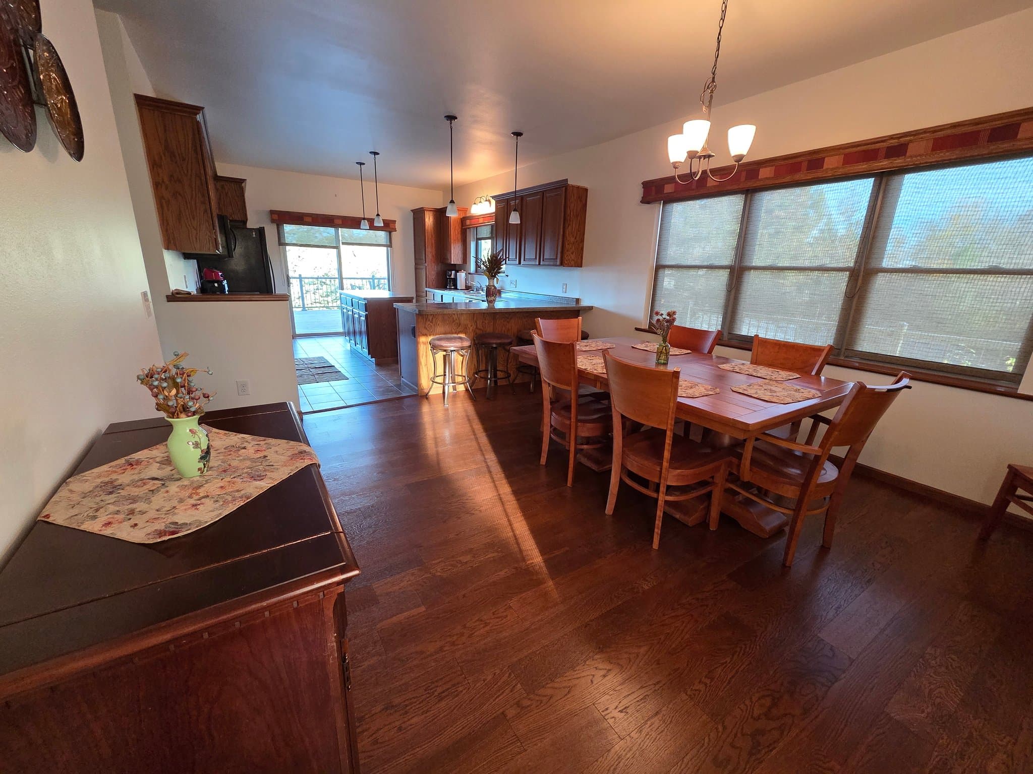 Rhinelander House: 505 Lake Shore Dr