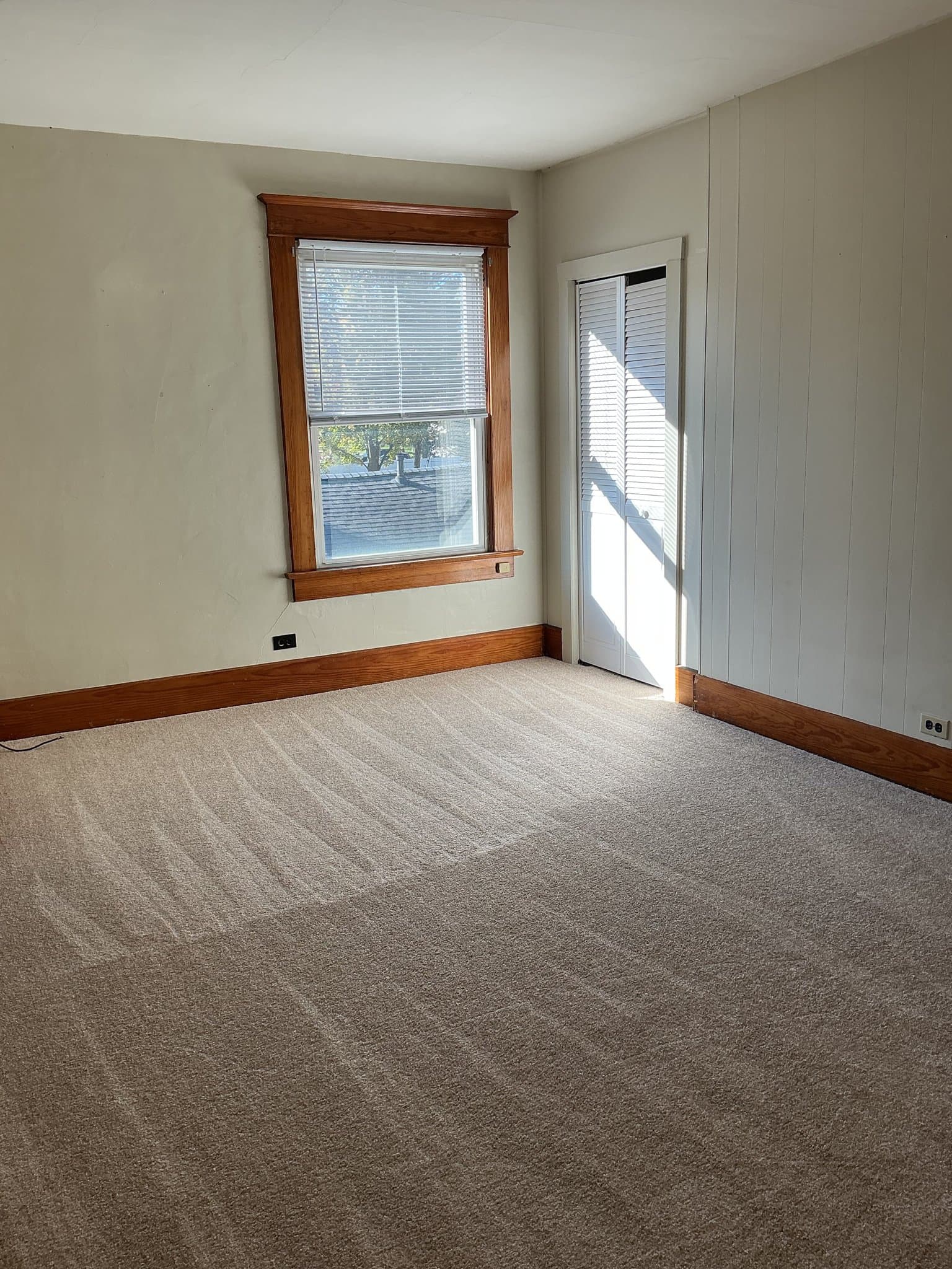 Hillsdale Multiplex: 86 S Howell St