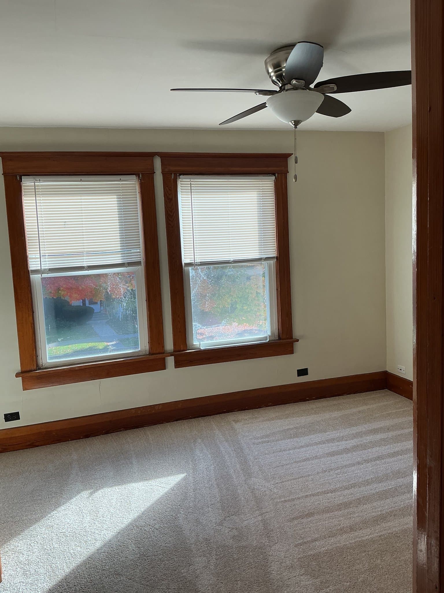 Hillsdale Multiplex: 86 S Howell St