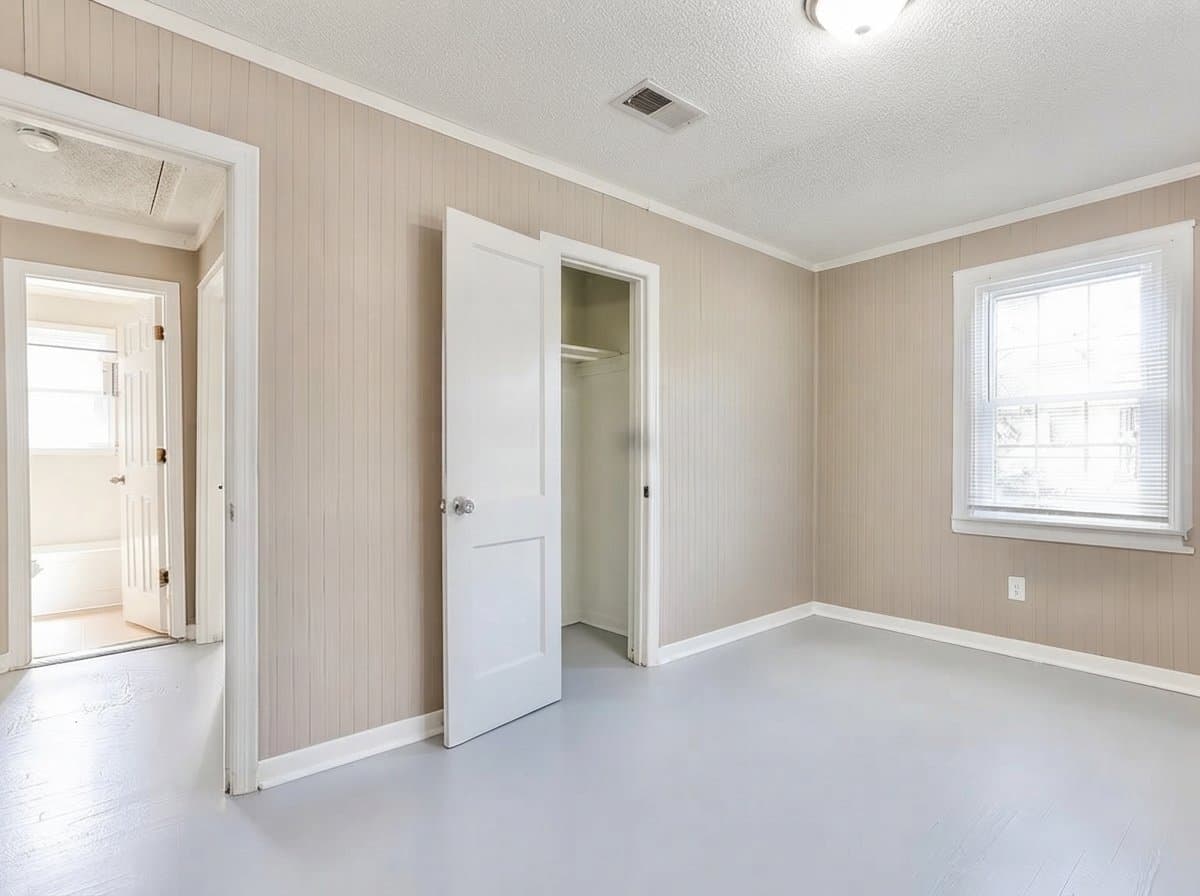Little Rock House: 1802 Pinewood Dr