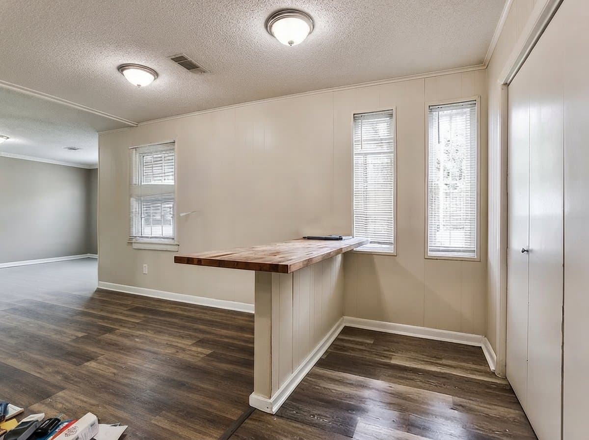 Little Rock House: 1802 Pinewood Dr