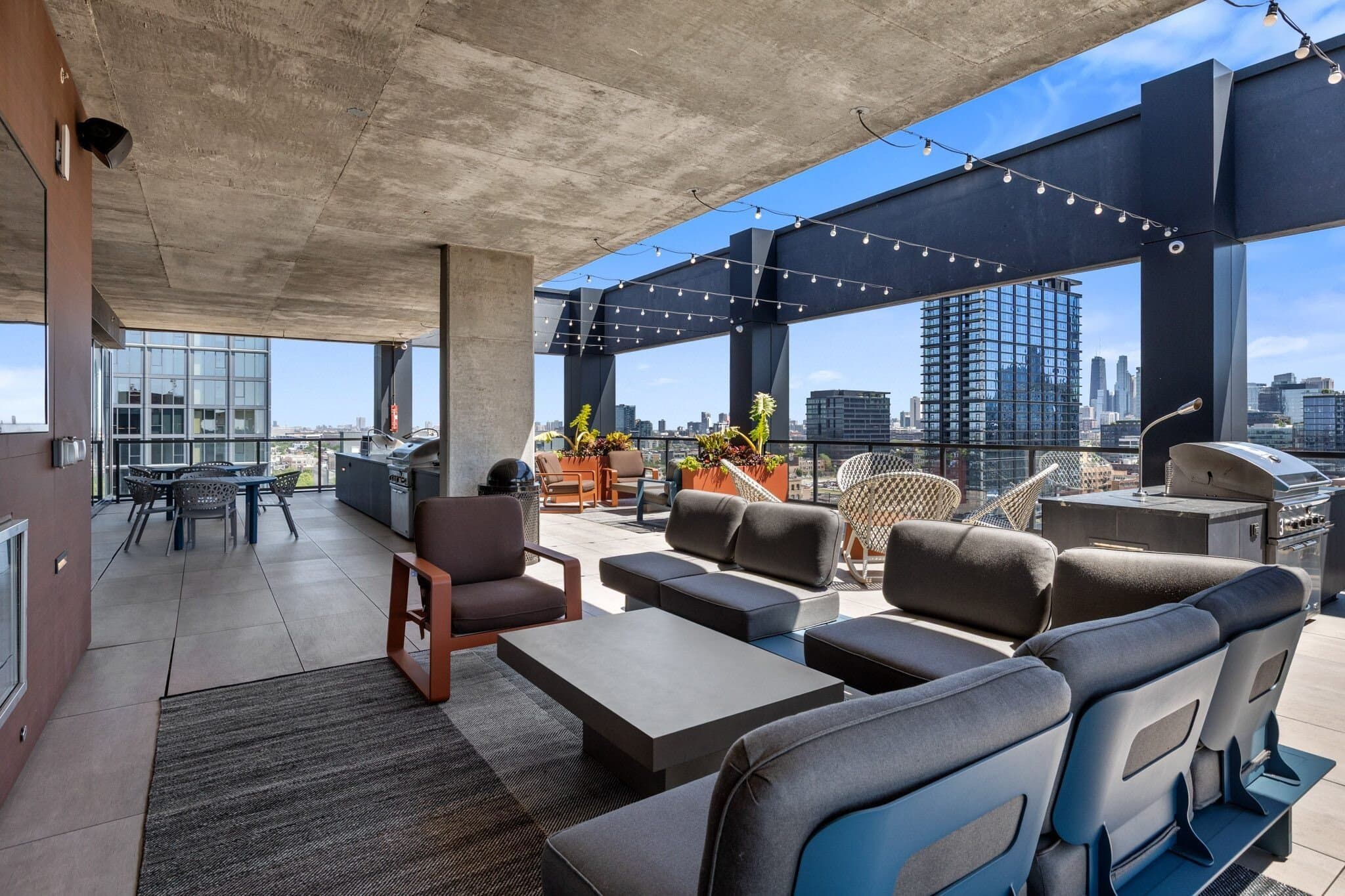 Chicago Condo: 150 N Ada St