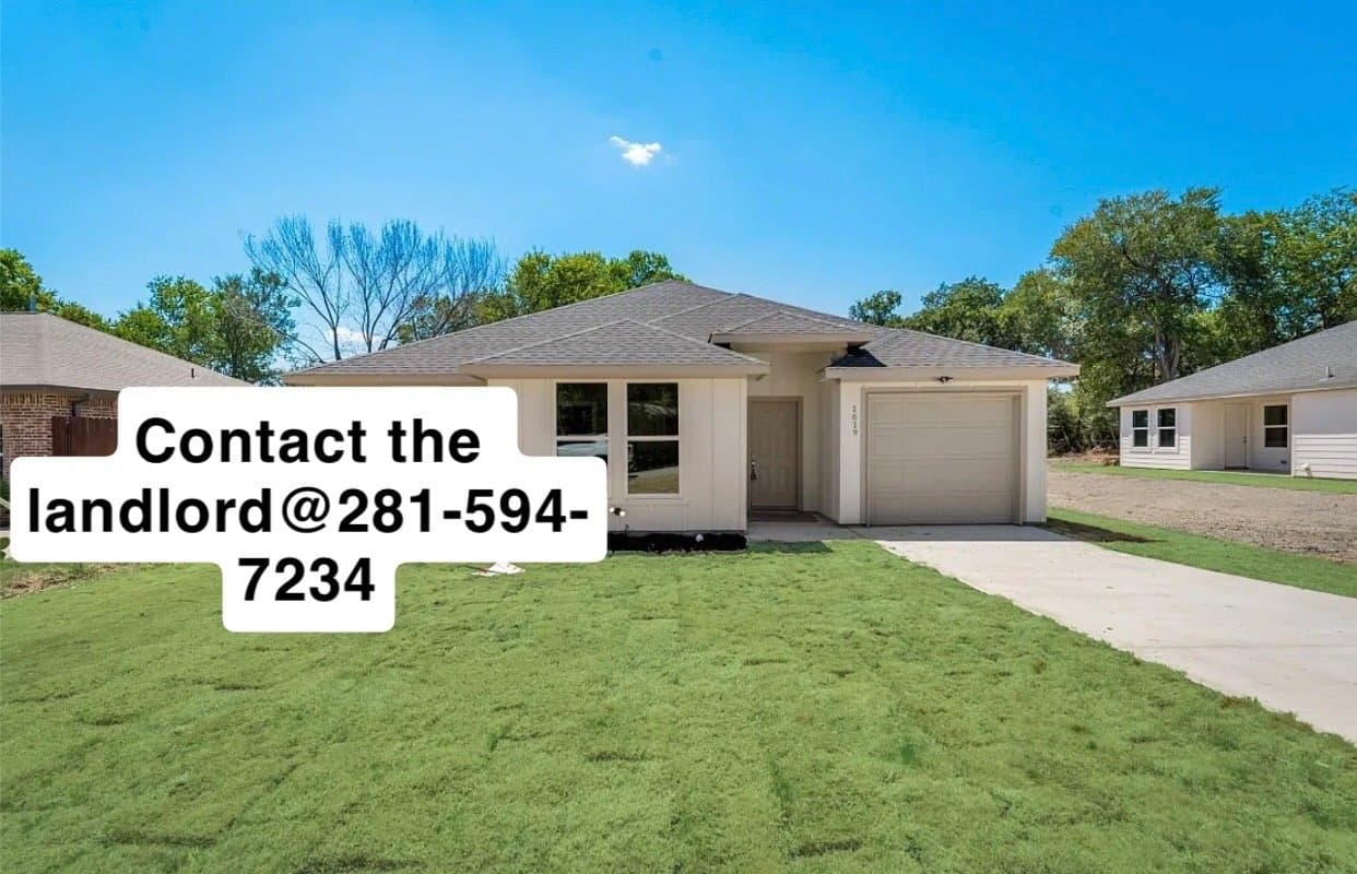 Dallas House: 1619 Greenlawn Dr