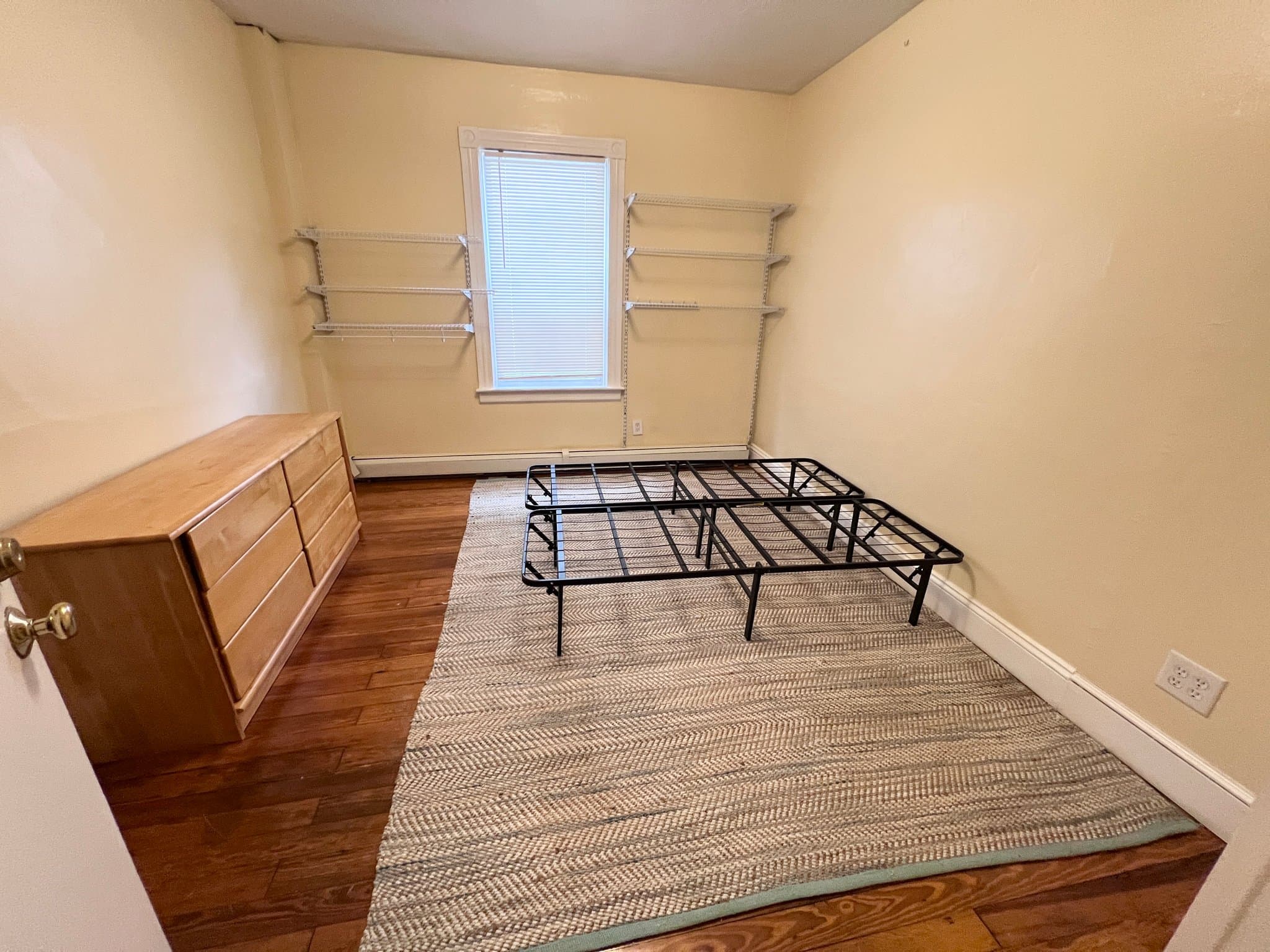 Providence Single Room: 85 Vinton Street