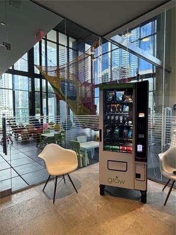 Miami Condo: 1010 Brickell Ave