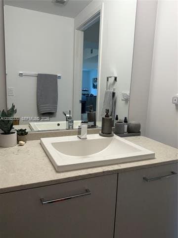 Miami Condo: 1010 Brickell Ave