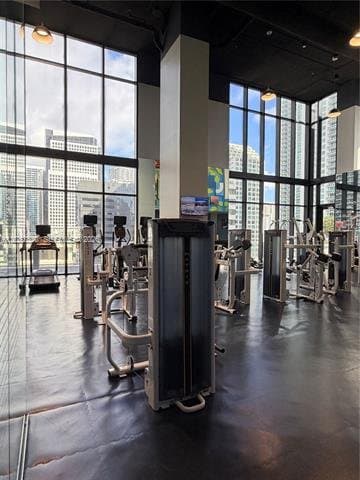 Miami Condo: 1010 Brickell Ave