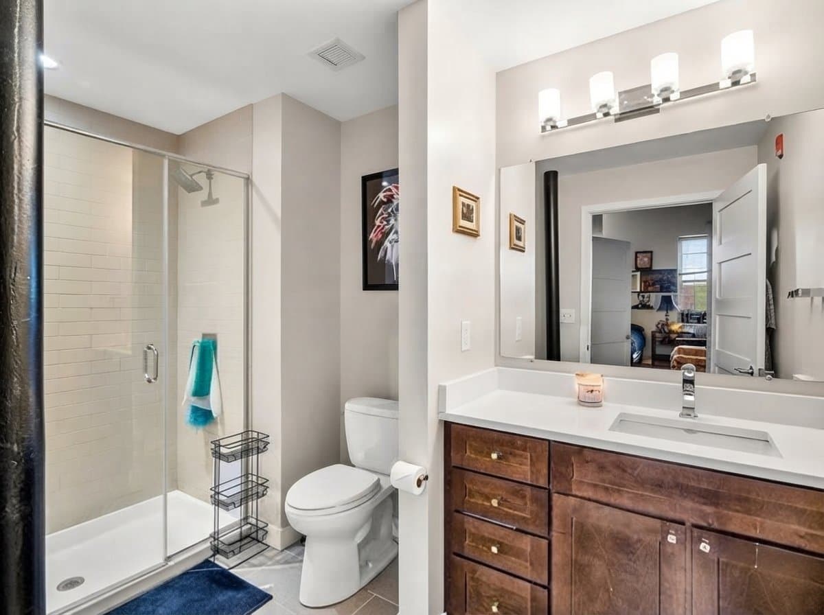 Lowell Condo: 130 John St