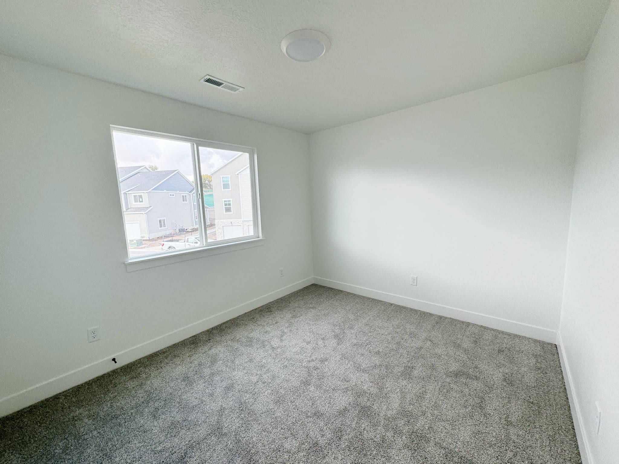 Lehi Single Room: 4090 W 1180 N