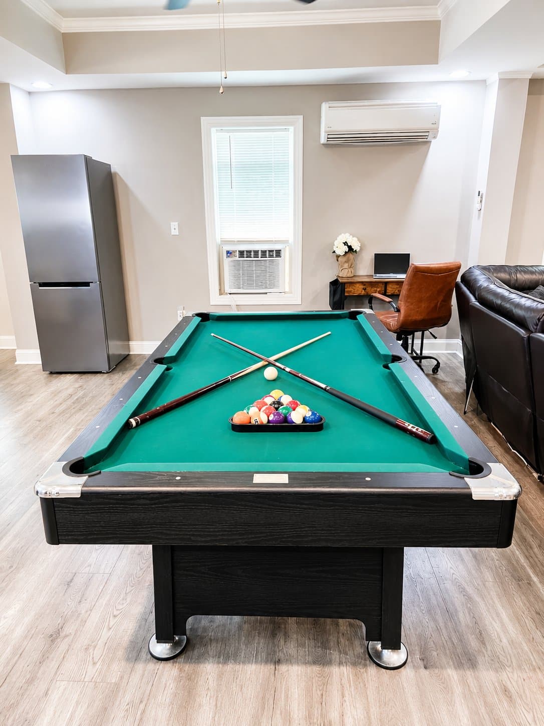 Norfolk House: 9648 Mason Creek Rd