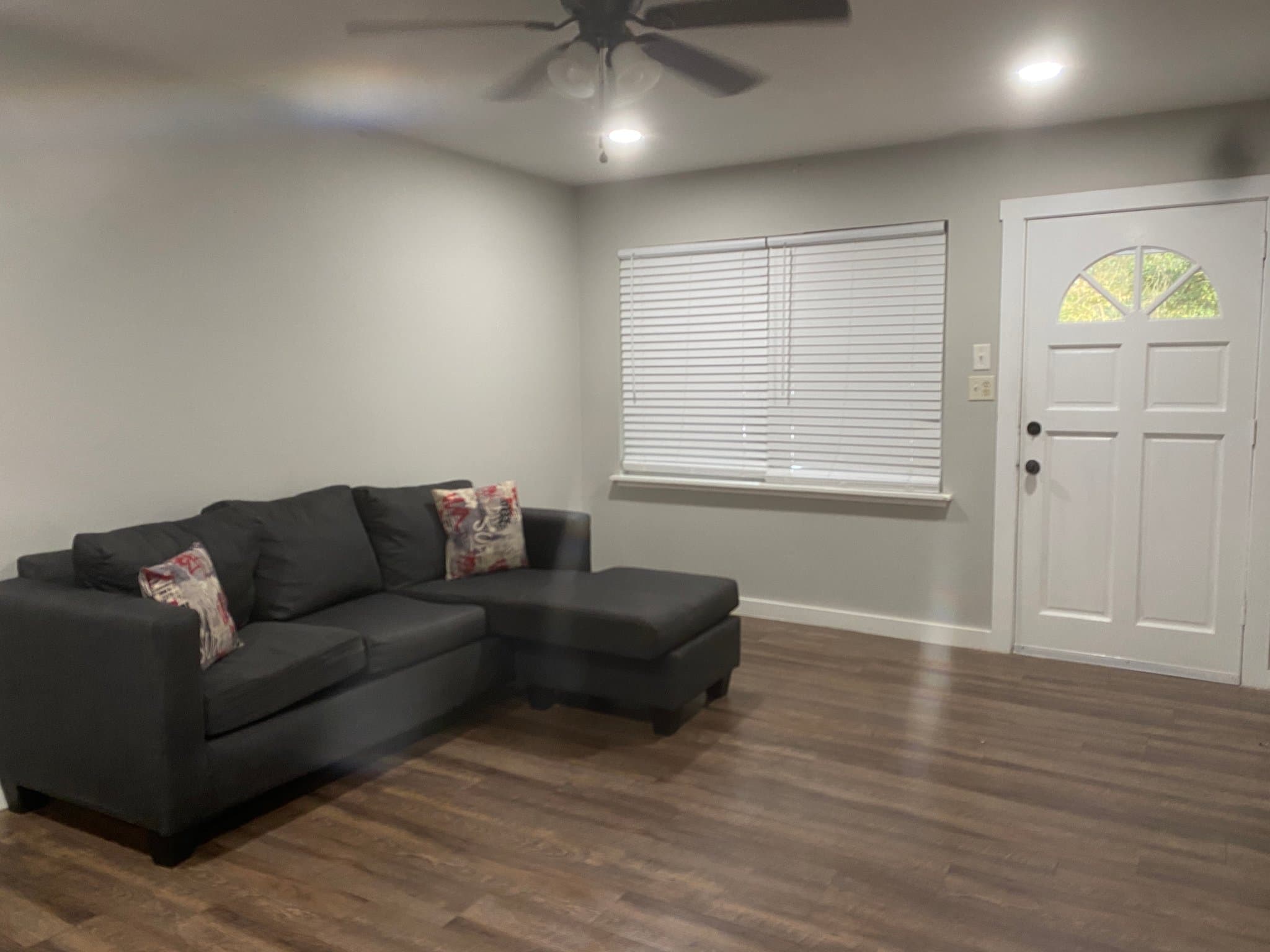 Texarkana House: 3915 Sabine Ave