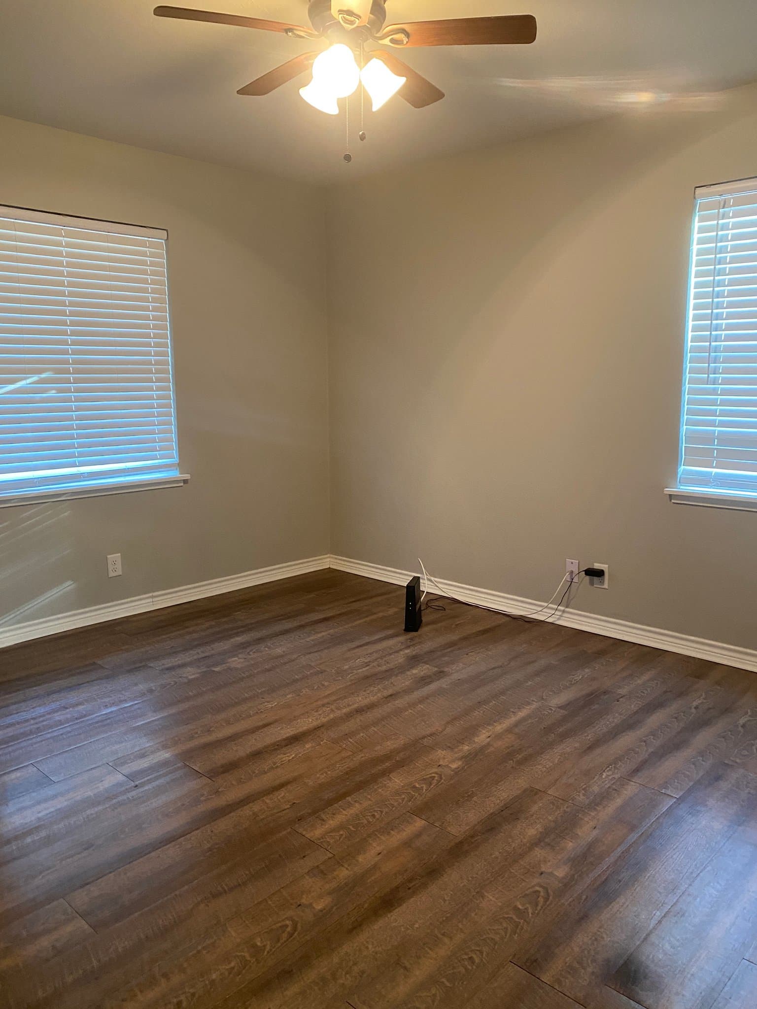Texarkana House: 3915 Sabine Ave