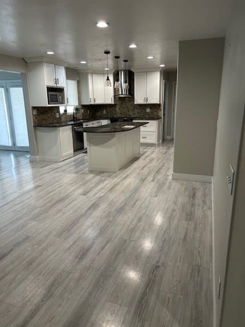 Murray House: 5824 S. Walden Ridge Drive