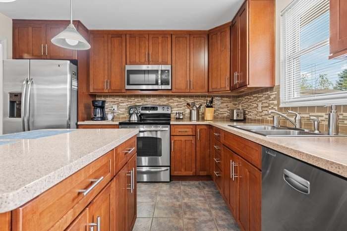 Ypsilanti House: 7360 Dover Dr