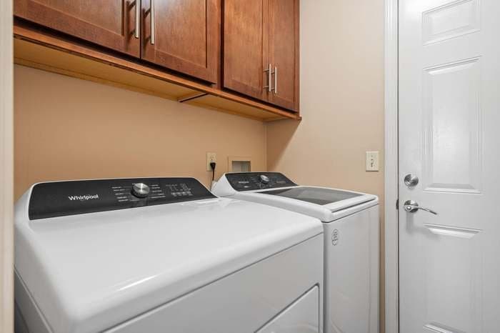 Ypsilanti House: 7360 Dover Dr