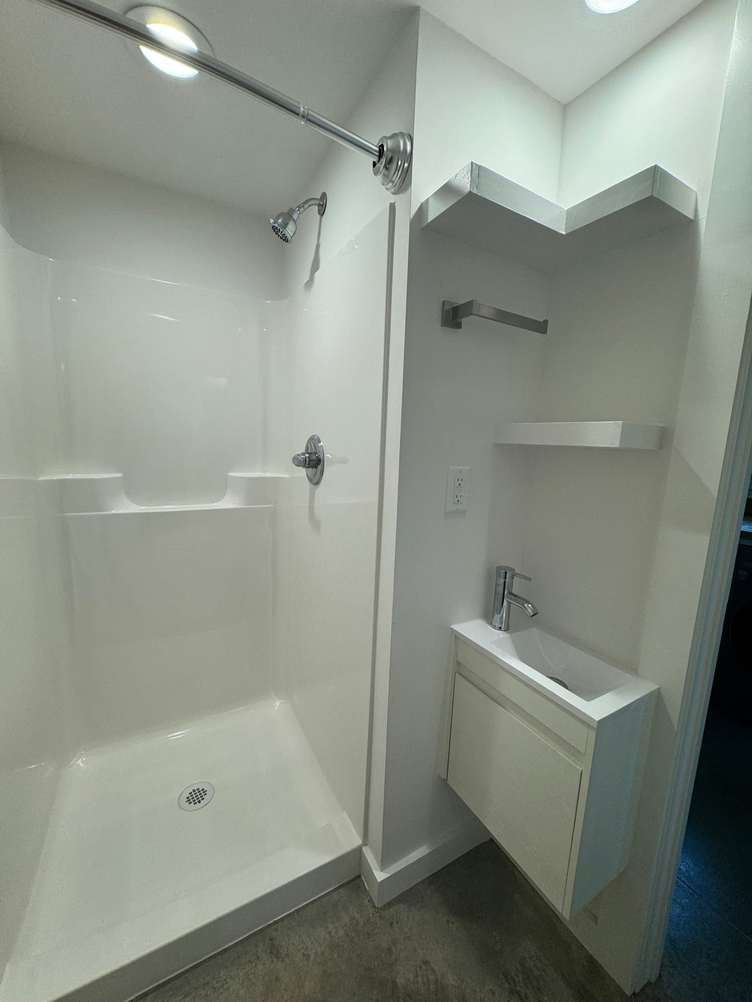 Durham House: 2712 Ashe St