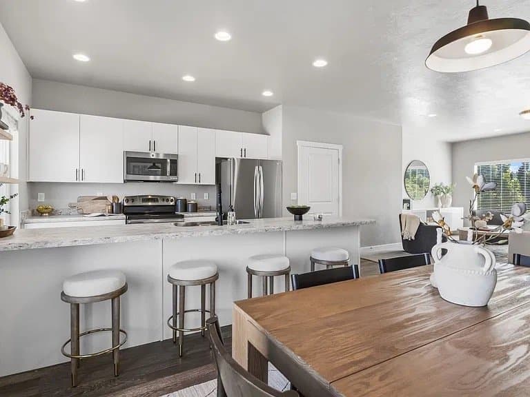 Pleasant Grove Townhome: 1749 W 60 S