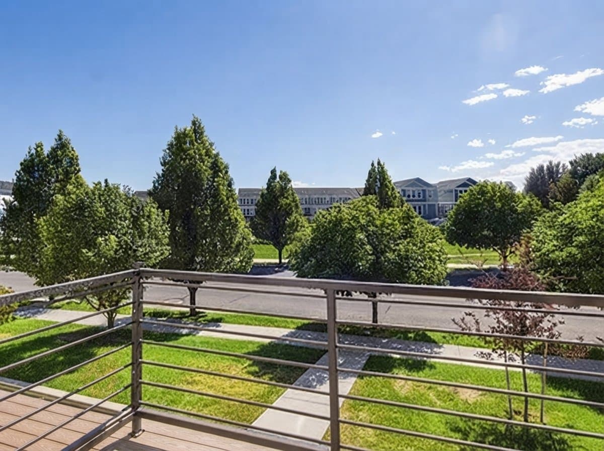 Pleasant Grove Townhome: 1749 W 60 S