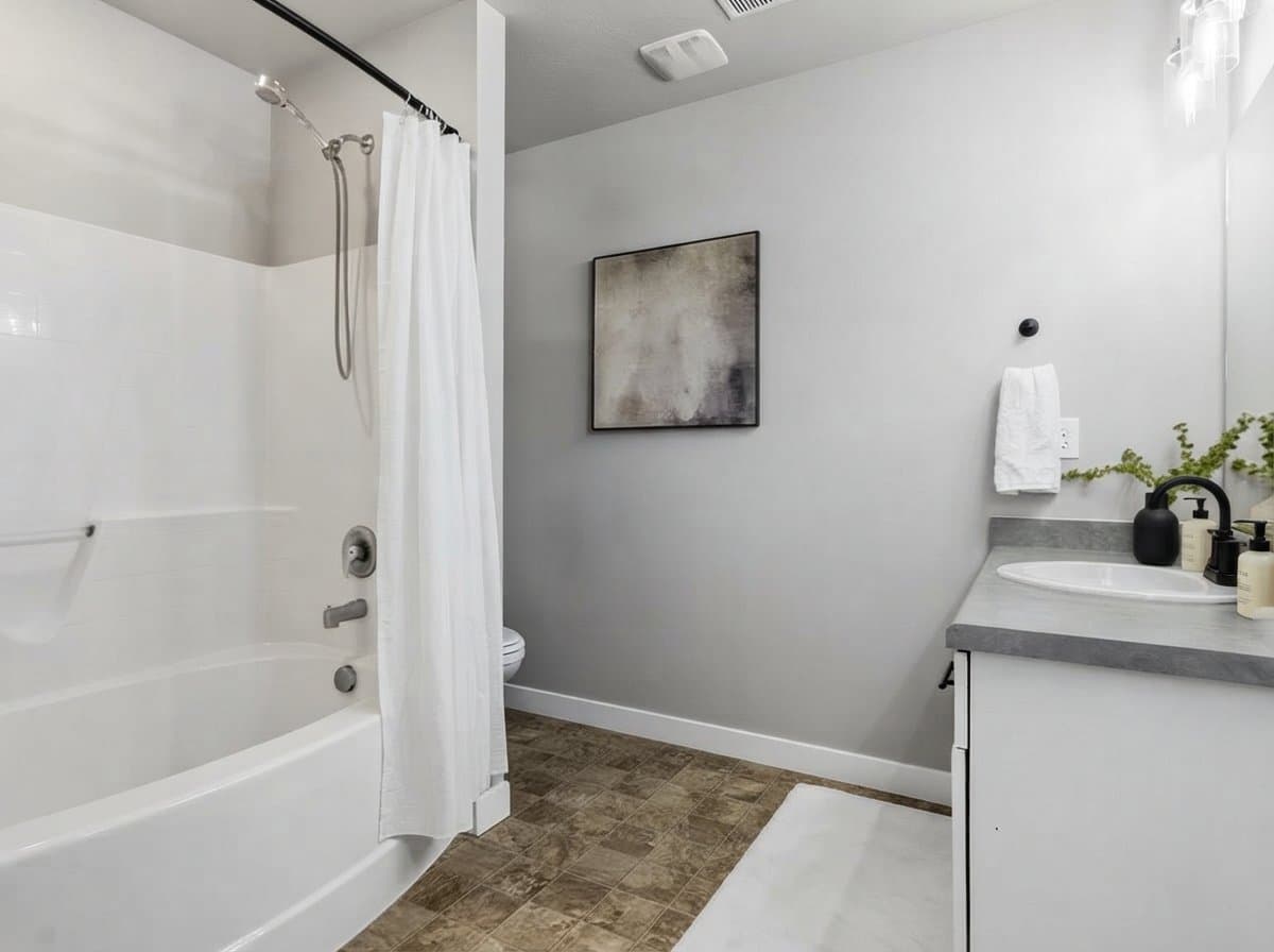 Pleasant Grove Townhome: 1749 W 60 S