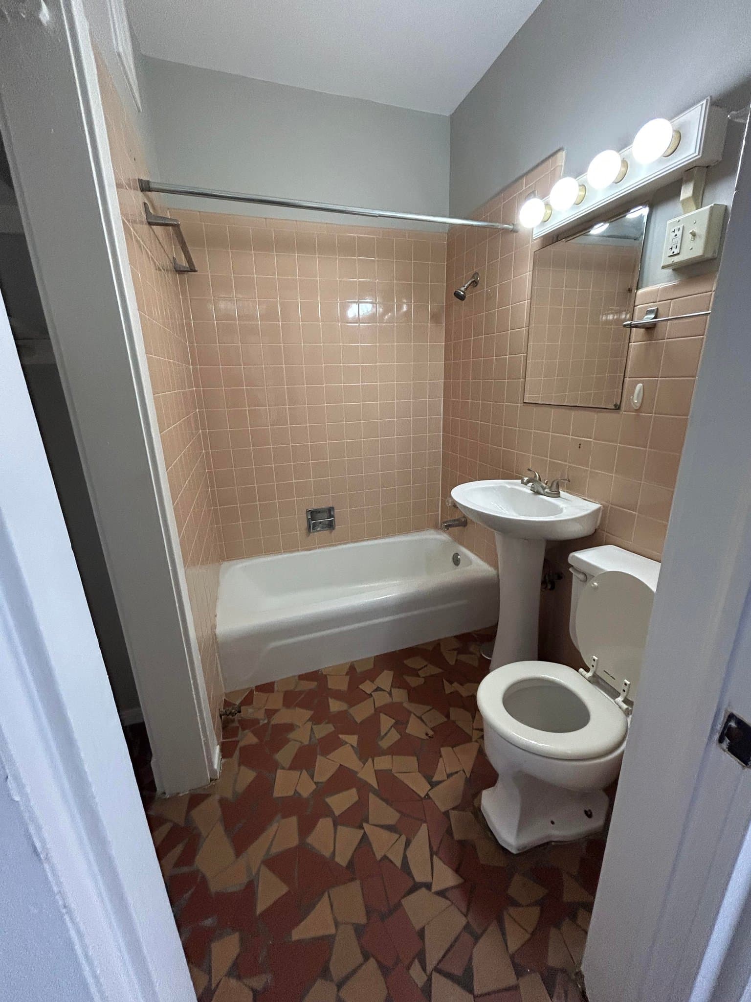 New Orleans House: 840 Ursulines Avenue
