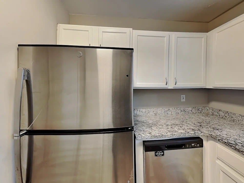Decatur House: 2490 Brentwood Rd