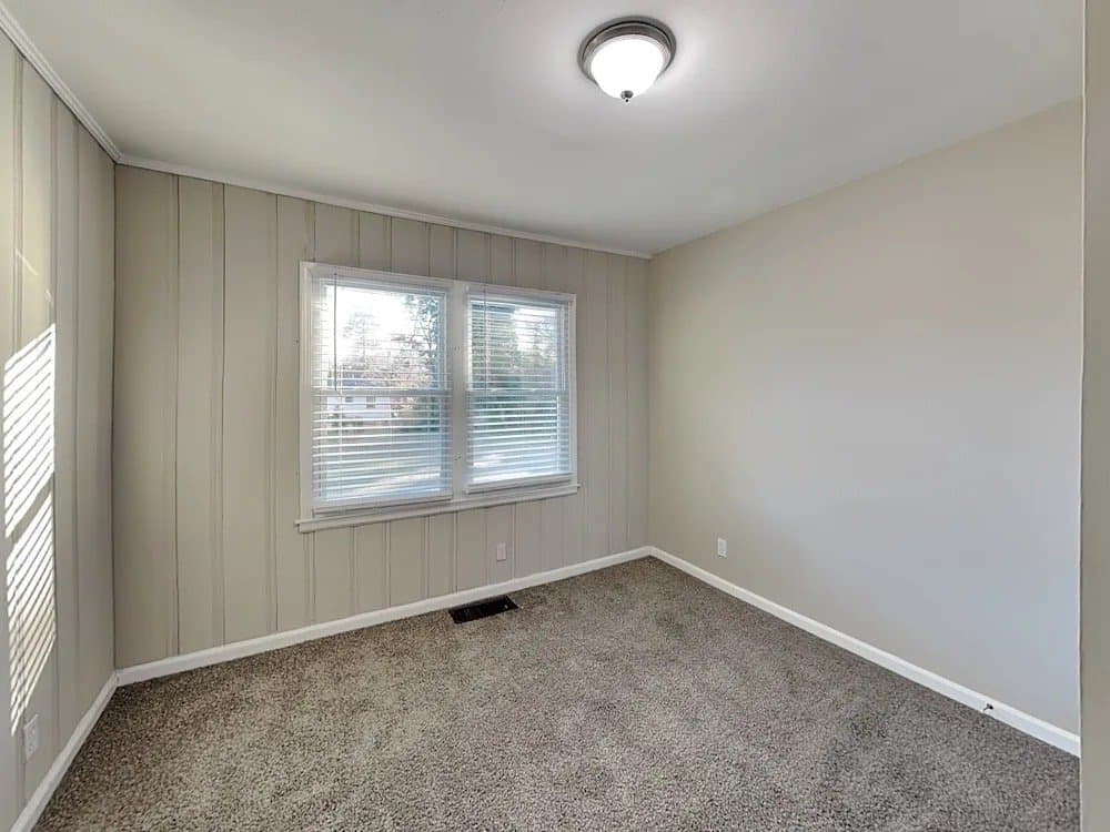 Decatur House: 2490 Brentwood Rd