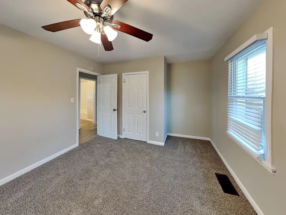 Decatur House: 2490 Brentwood Rd