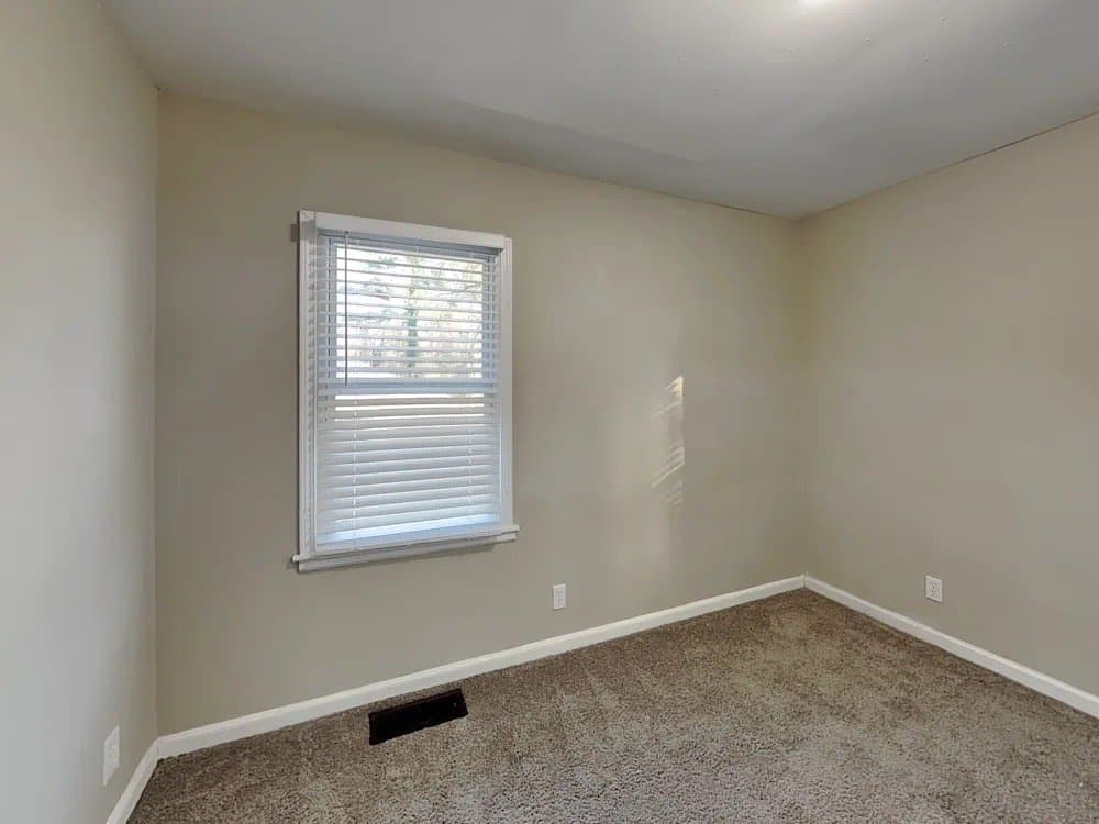 Decatur House: 2490 Brentwood Rd