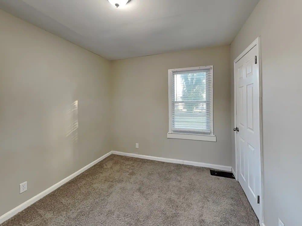 Decatur House: 2490 Brentwood Rd