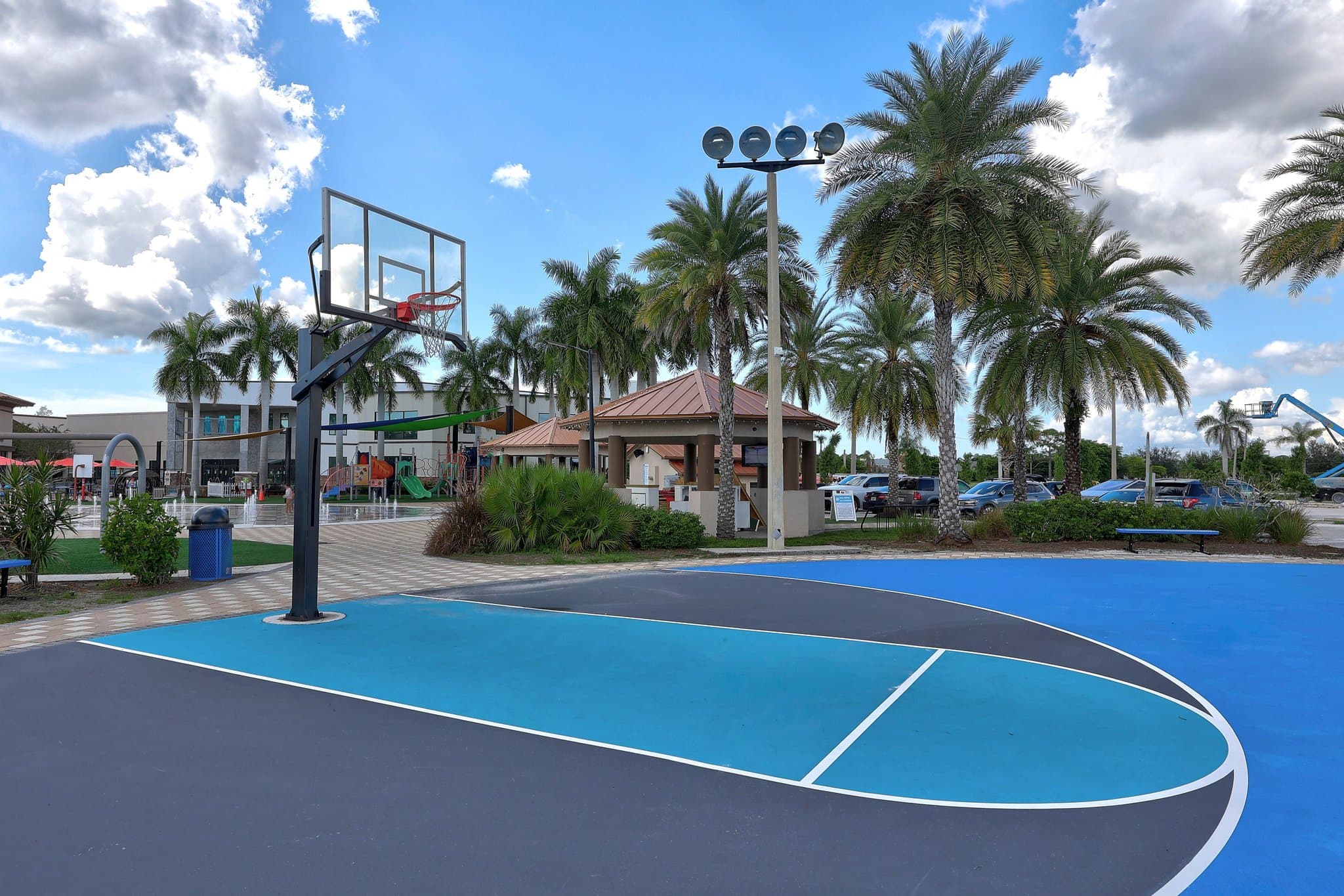 Cape Coral House: 1632 SW 18th St