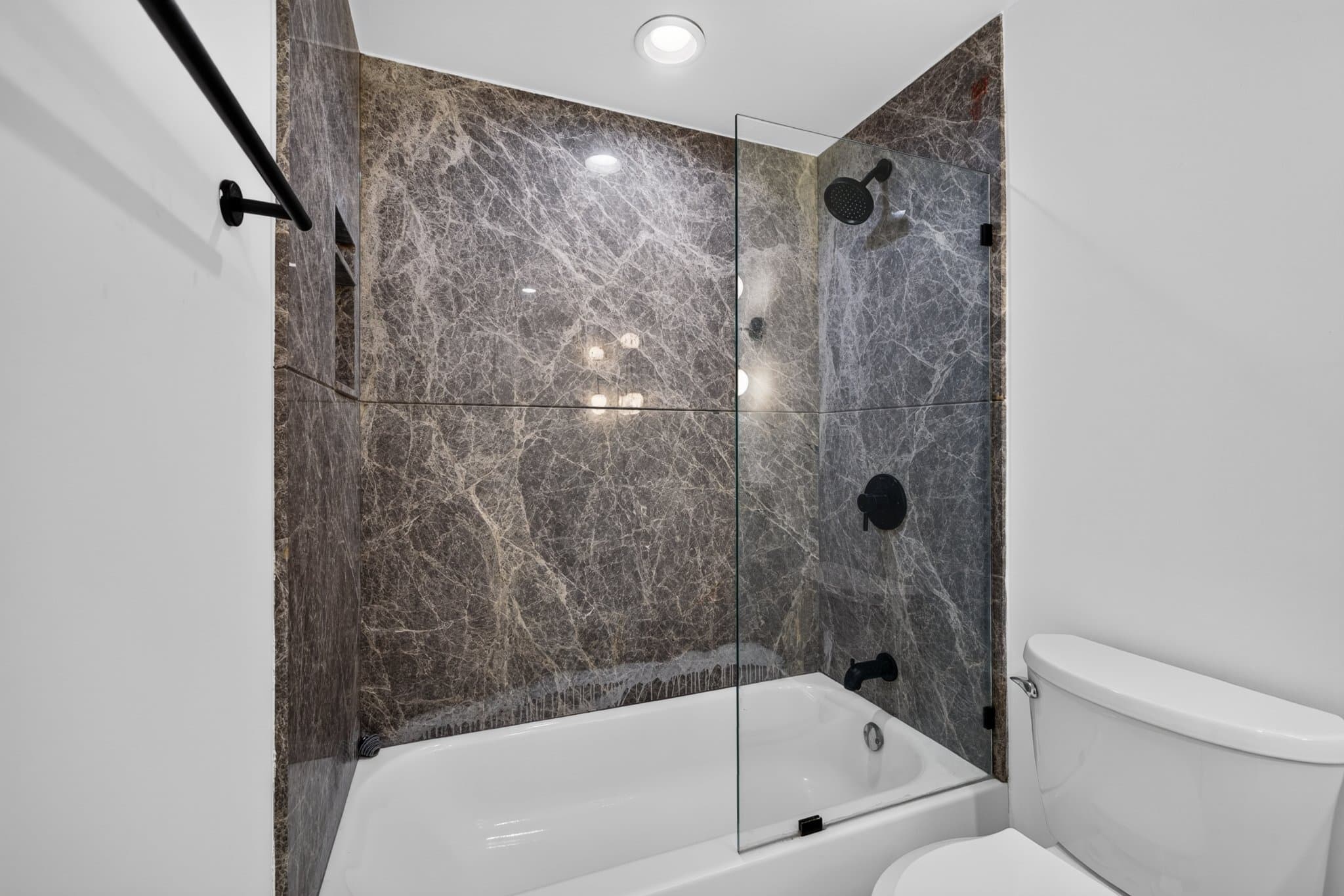 SAINT PETERSBURG Single Room: 326 6th Ave North