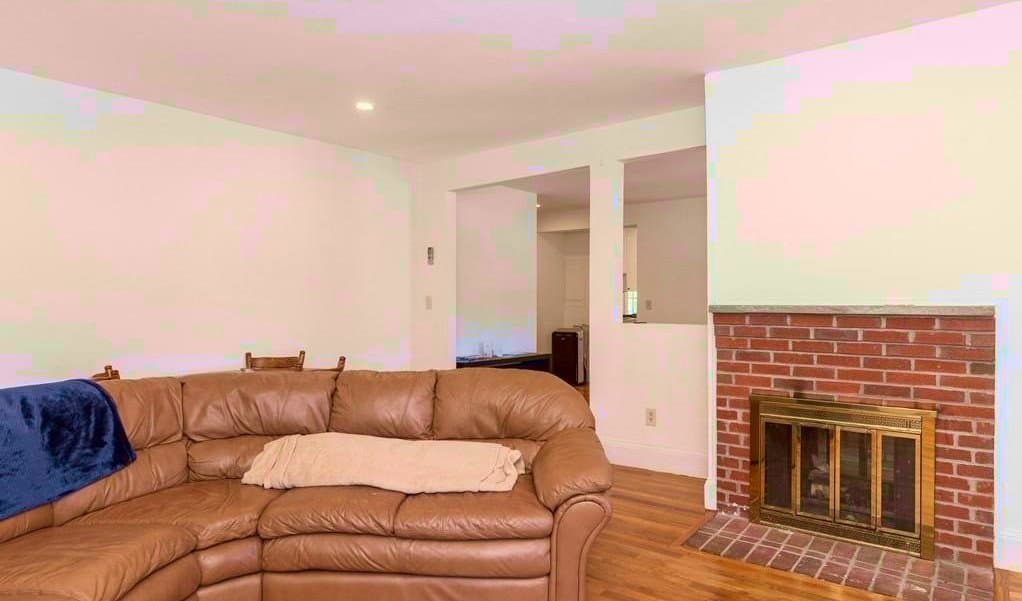 Boston Condo: 21 Kinross Rd.