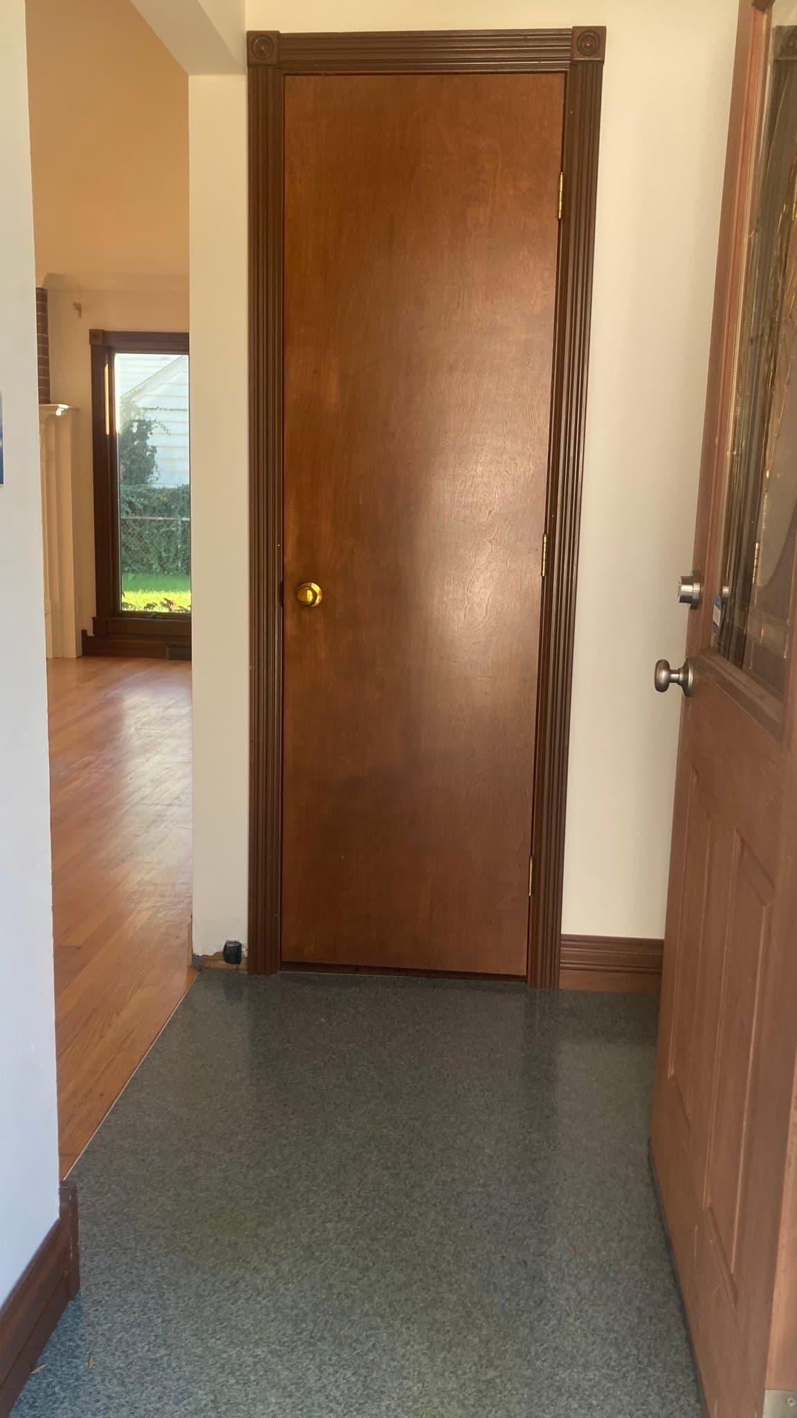 Columbus House: 2401 Bristol Rd
