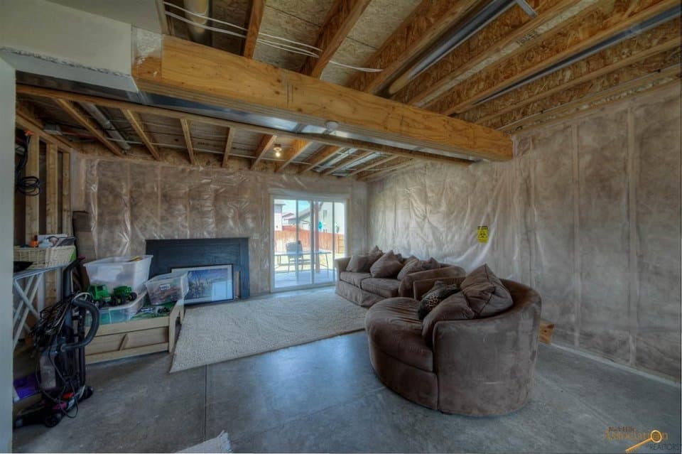 Rapid City House: 4425 Duckhorn St