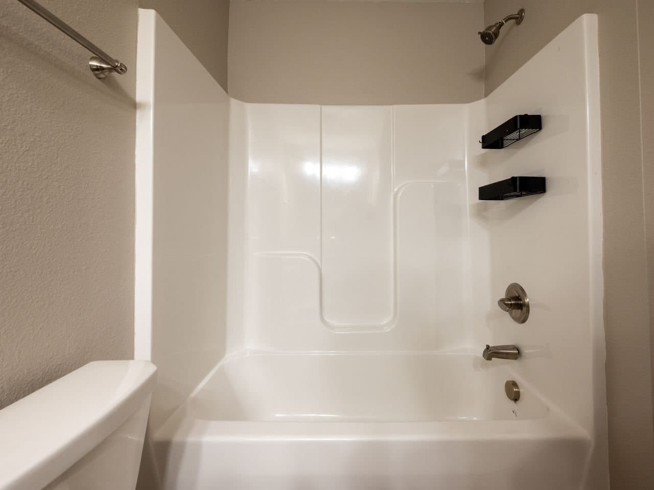 Jacksonville House: 209 Sparrow Rd