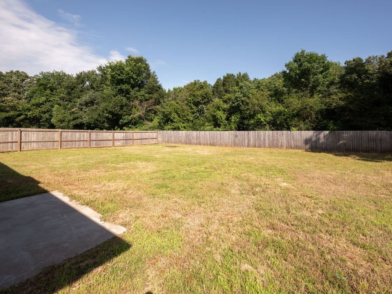 Jacksonville House: 209 Sparrow Rd