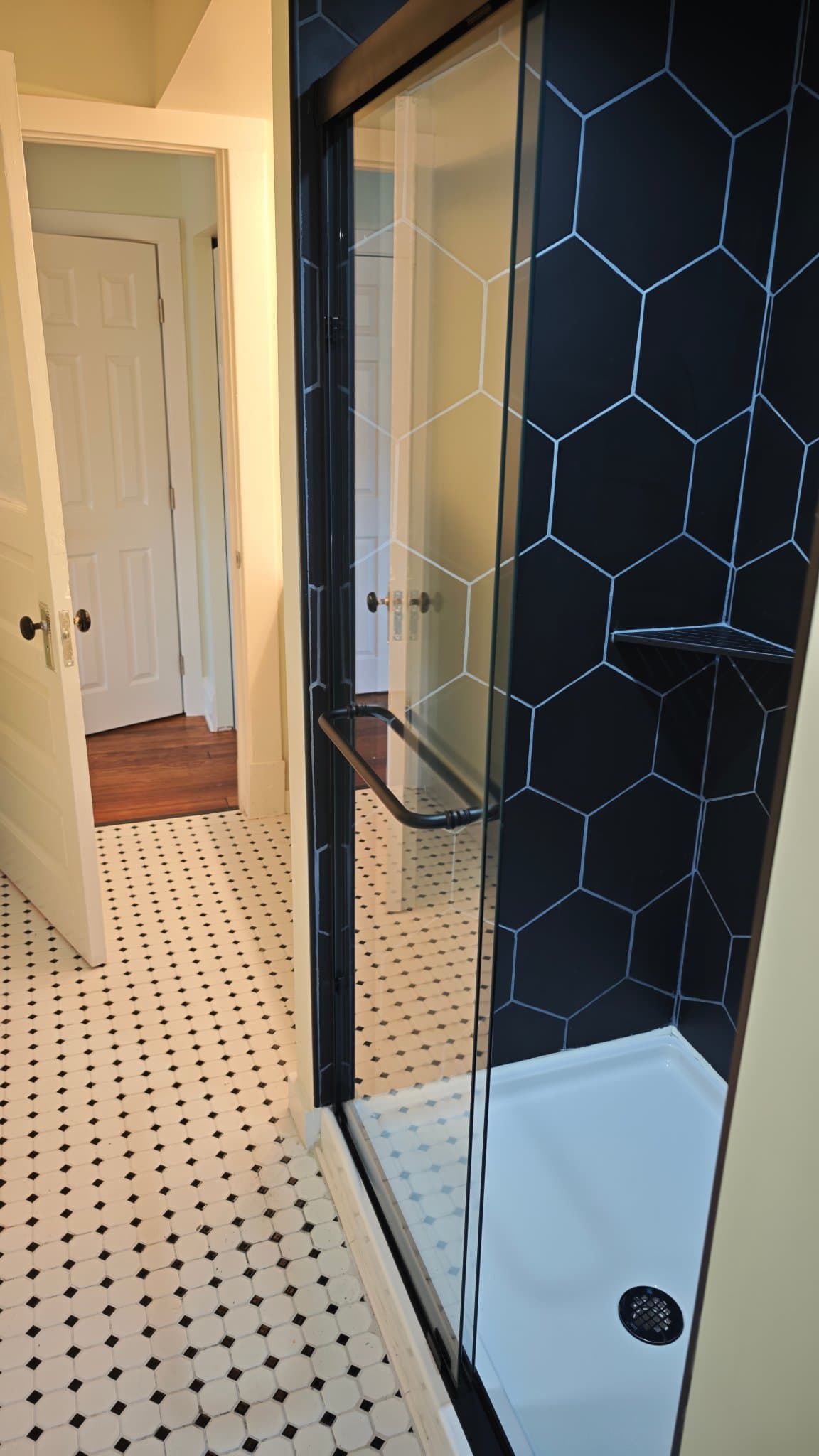 Cincinnati Apartment: 4632 Eastern Ave