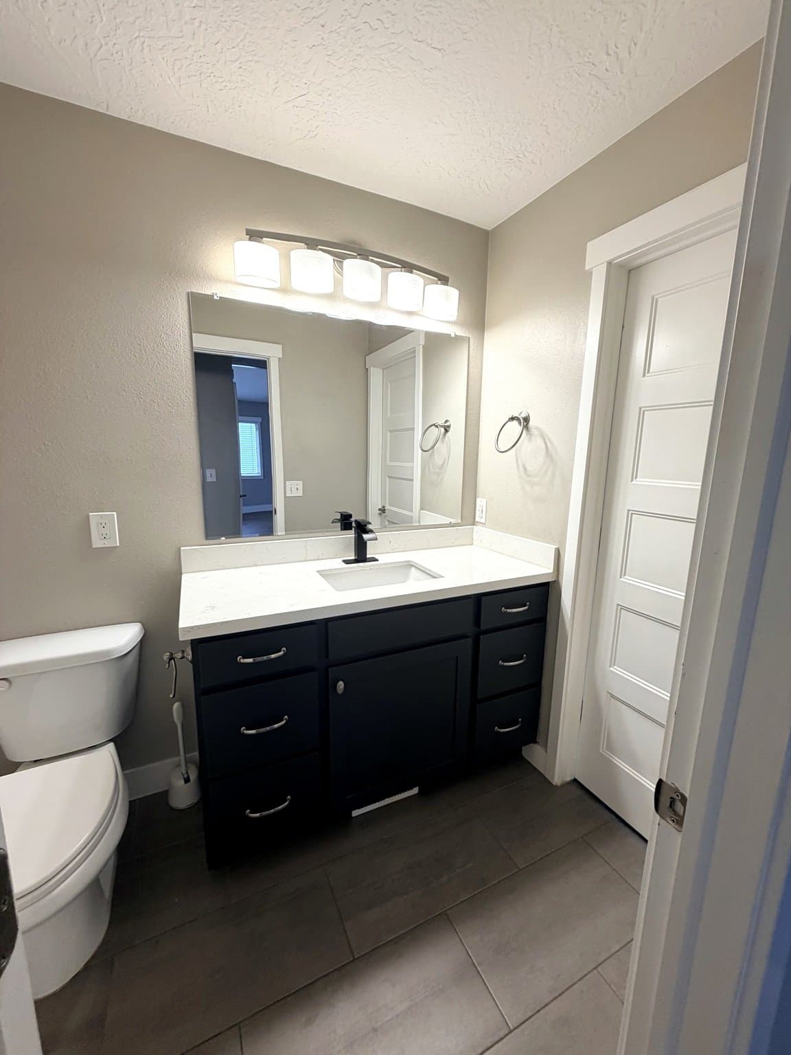 Draper House: 11859 S Preamble Rd