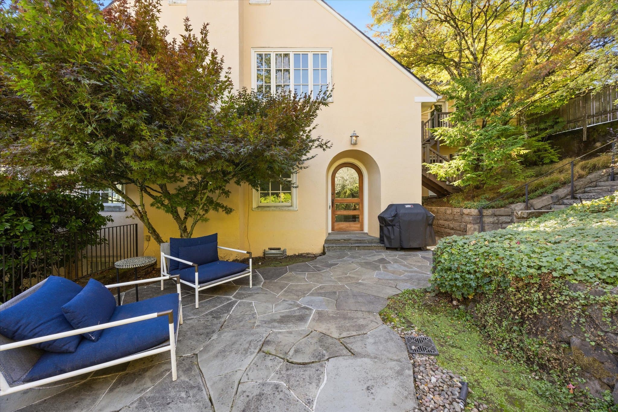 Portland House: 2744 SW Summit Dr