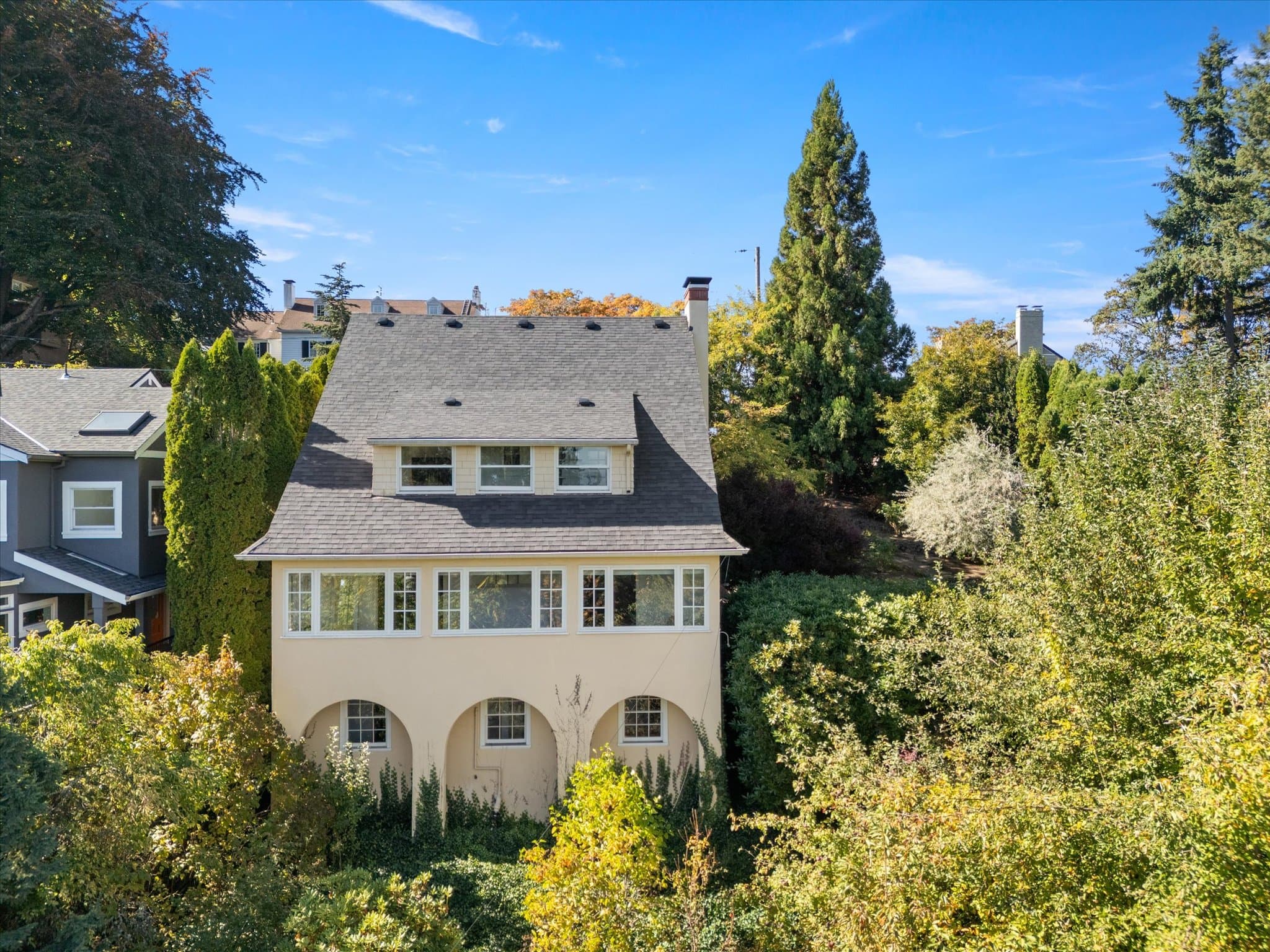 Portland House: 2744 SW Summit Dr