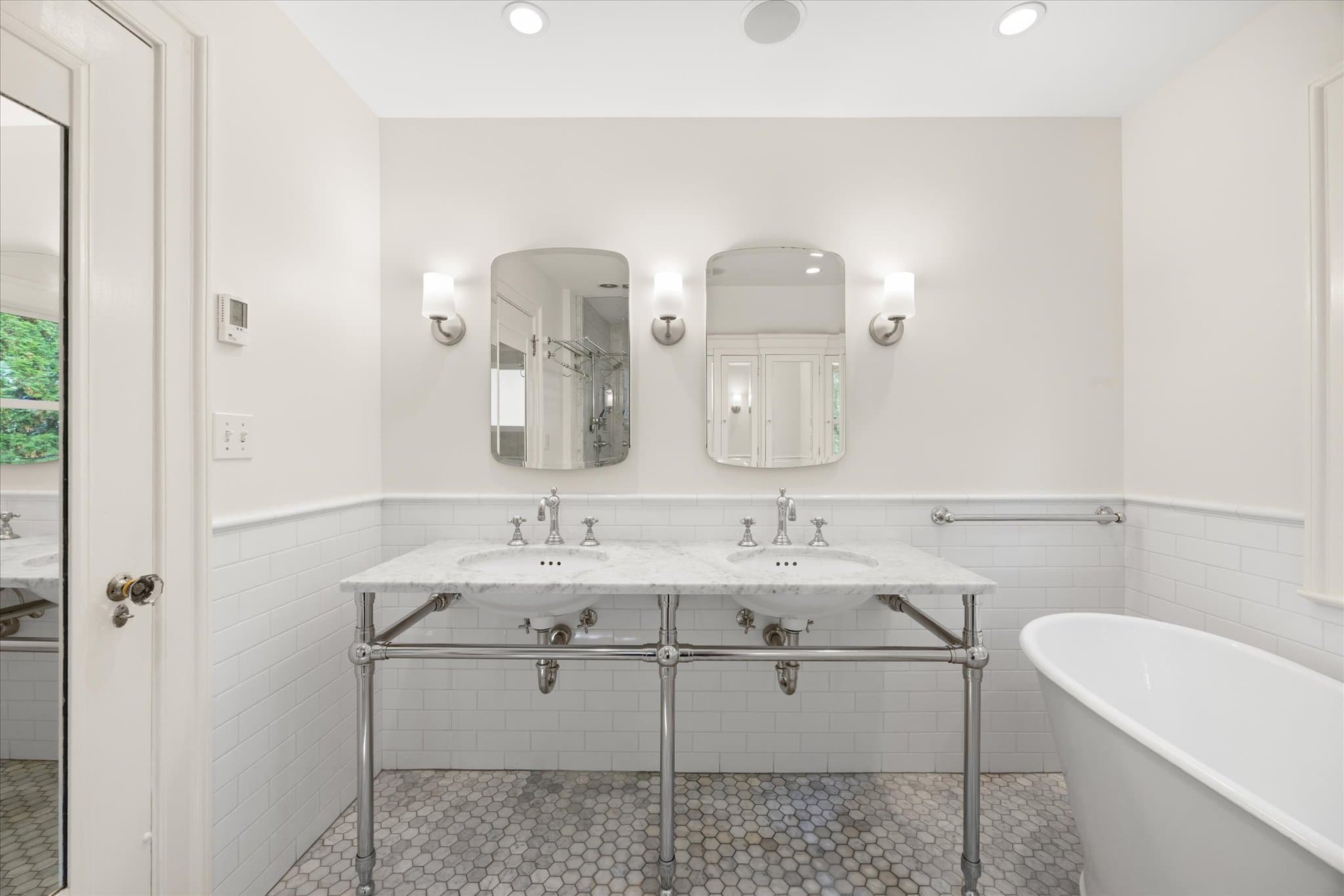 Portland House: 2744 SW Summit Dr