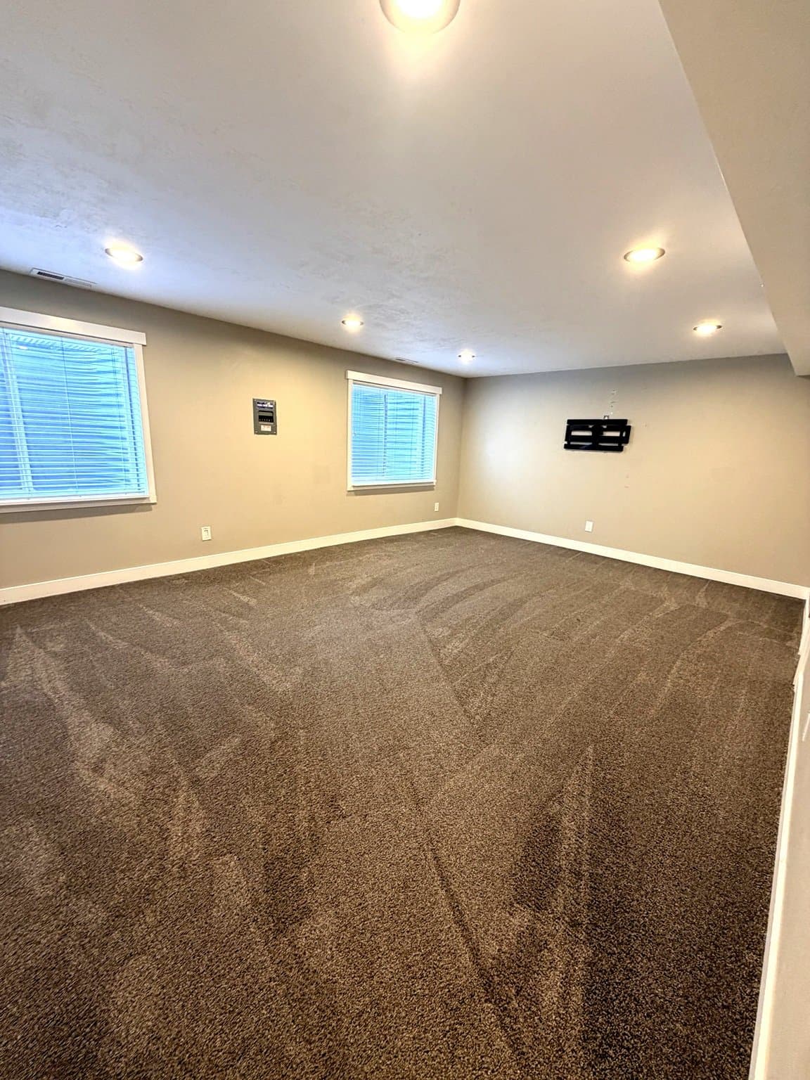 Draper House: 11859 S Preamble Rd