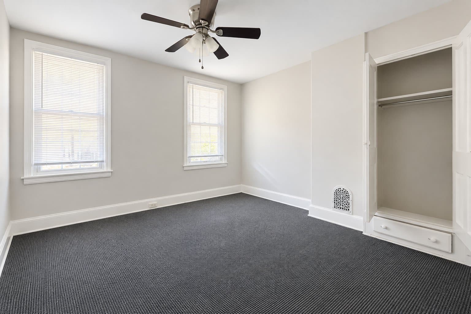 Philadelphia Townhome: 1307 N 51st St