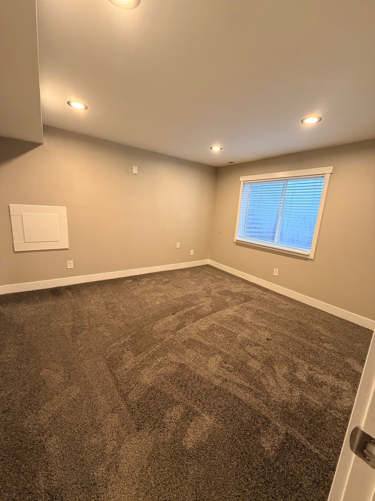 Draper House: 11859 S Preamble Rd